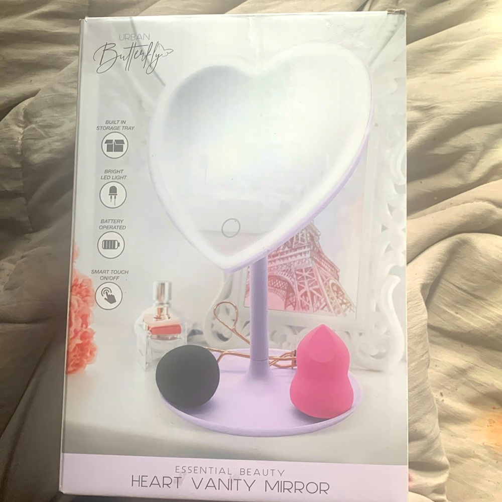 Heart Vanity Mirror with LED Light